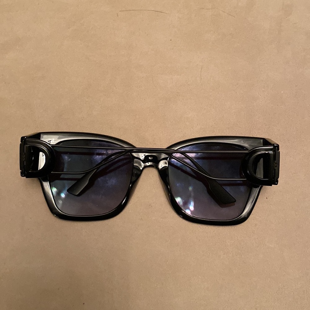 DIOR 30Montaigne1 Rectangular Sunglasses - Picture 6 of 11